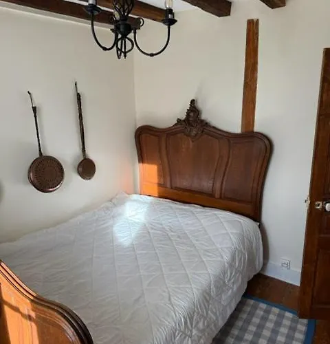 Chez Le Cavalier * Génis